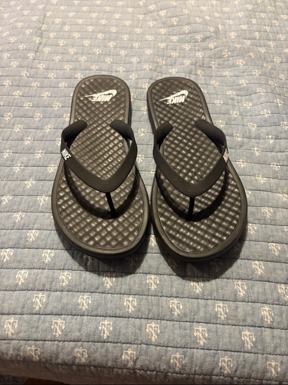Nike Black Textured Thong Flip Flops